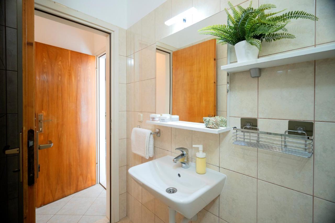 Novak Guesthouse - Zf Hvar Хвар Екстериор снимка