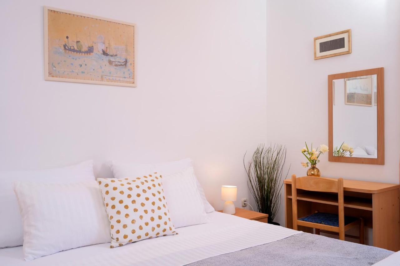 Novak Guesthouse - Zf Hvar Хвар Екстериор снимка