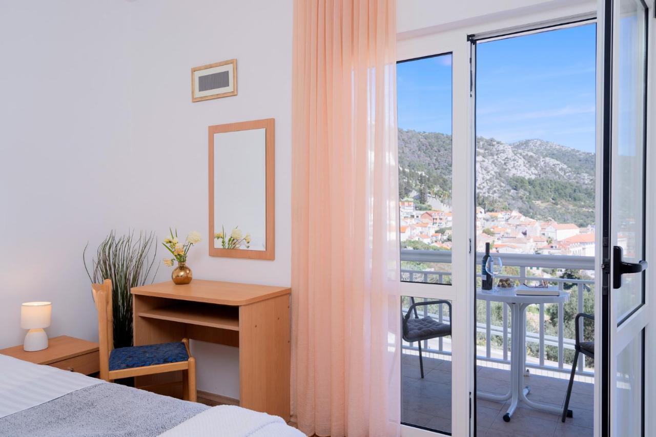 Novak Guesthouse - Zf Hvar Хвар Екстериор снимка