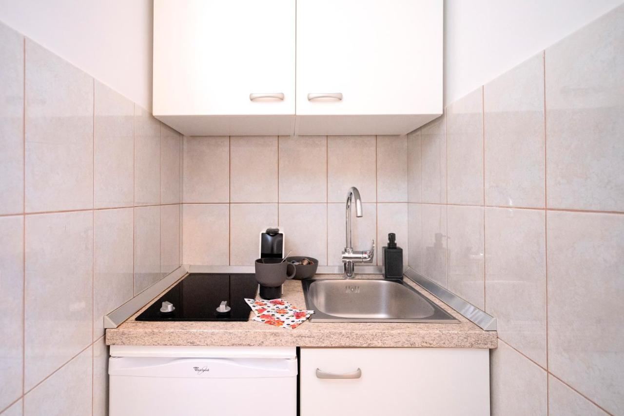 Novak Guesthouse - Zf Hvar Хвар Екстериор снимка